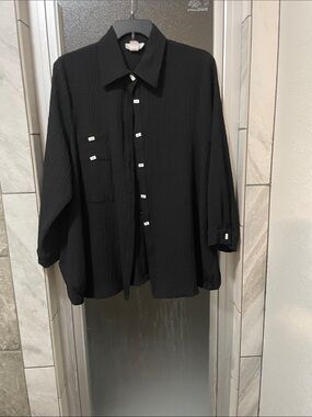 Women’s Black Textured Button-Up Blouse